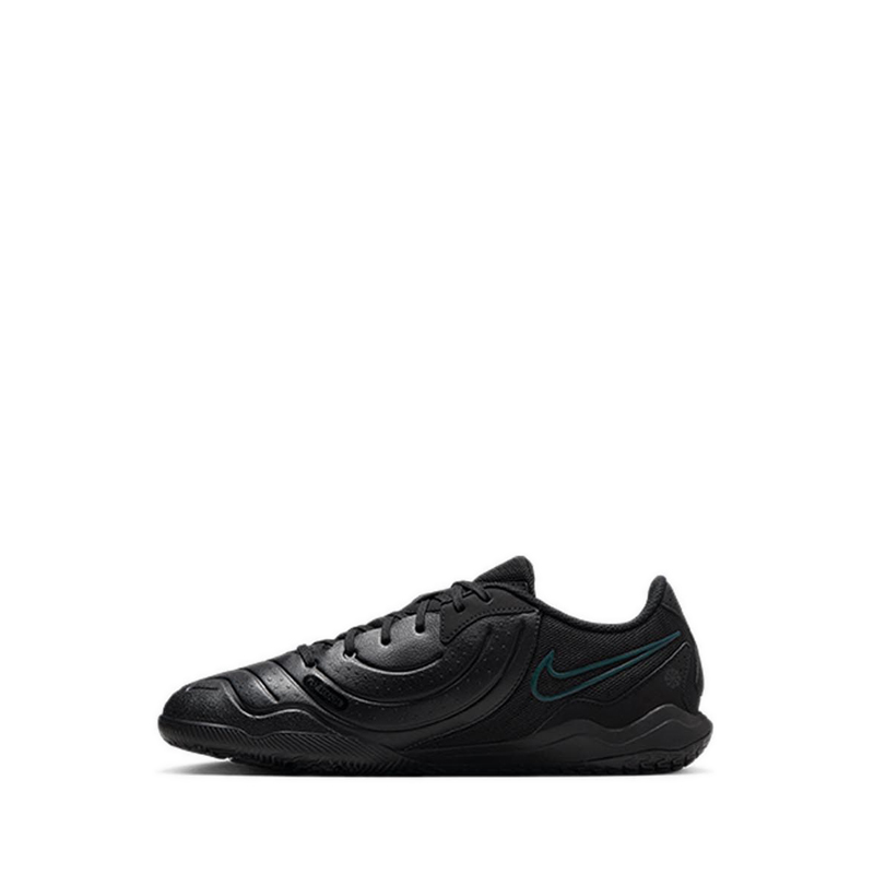 nike black indoor shoes