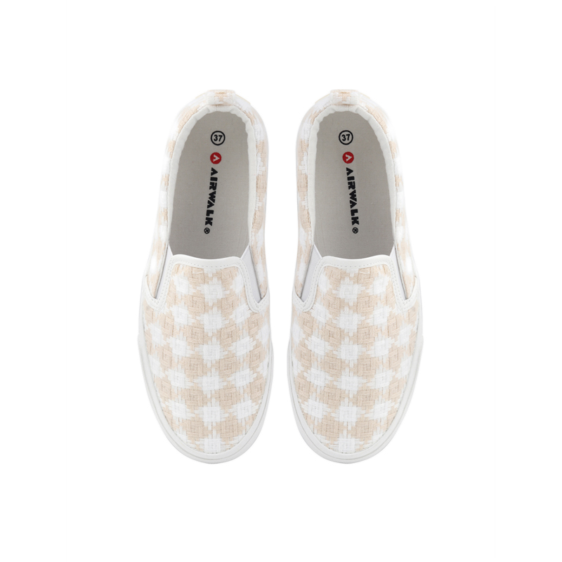 Airwalk store slip on